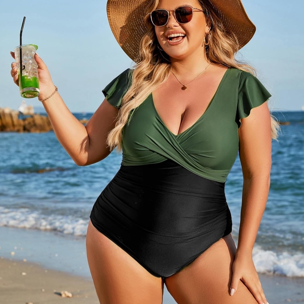 #64- Blooming Jelly Women's Plus Size Swimsuit